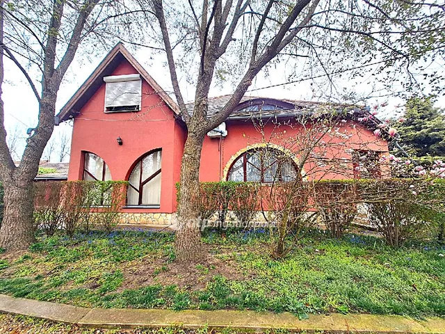 Eladó ház Biharnagybajom 176 nm