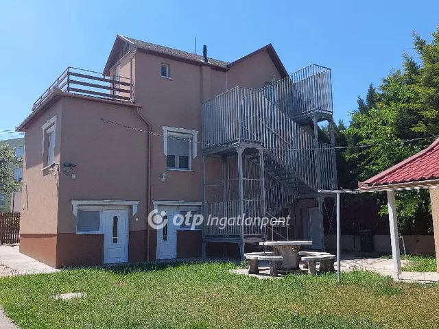 Eladó ház Túrkeve 220 nm