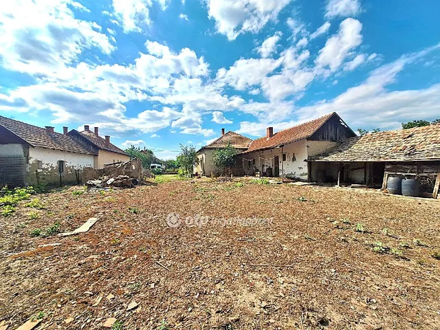 Eladó ház Biharnagybajom 157 nm