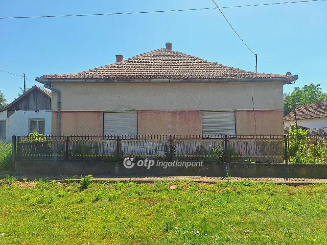 Eladó ház Biharnagybajom 157 nm