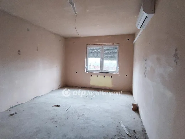 Eladó ház Tiszatenyő 88 nm
