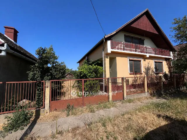 Eladó ház Kunhegyes 130 nm