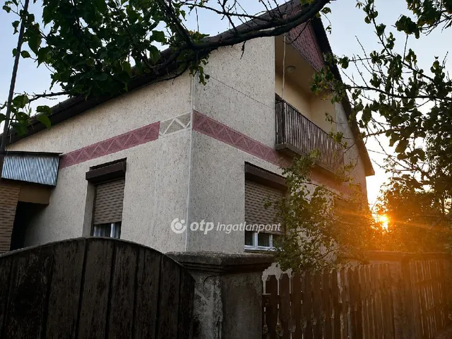 Eladó ház Kunhegyes 134 nm
