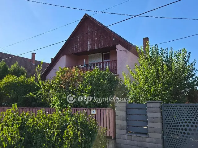 Eladó ház Kisújszállás 136 nm