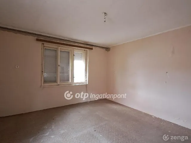 Eladó ház Kenderes 85 nm