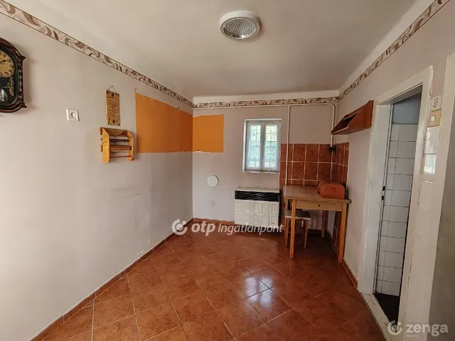 Eladó ház Tiszaszentimre 77 nm