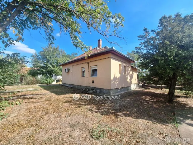 Eladó ház Bucsa 61 nm