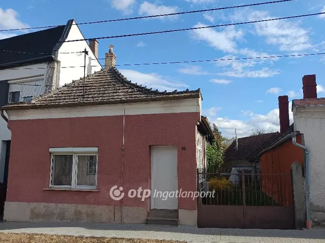 Eladó ház Süttő 87 nm