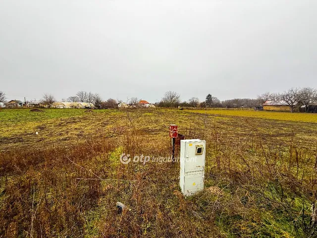 Eladó telek Nagykőrös 2079 nm