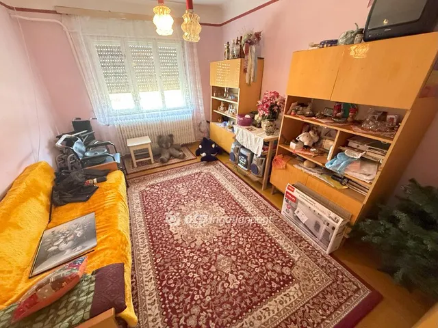 Eladó ház Tiszakécske 140 nm