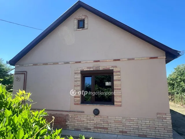 Eladó ház Tápiószele 70 nm