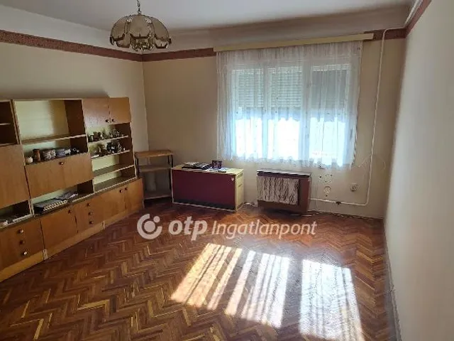Eladó ház Szolnok 100 nm