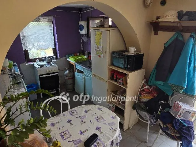 Eladó ház Törökszentmiklós, Ibolya cukrászda mögött 58 nm