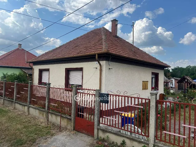 Eladó ház Tápiógyörgye 70 nm