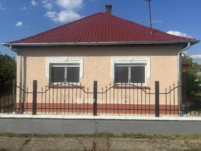Eladó ház Tápiógyörgye 70 nm