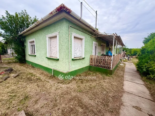 Eladó ház Újszilvás 69 nm
