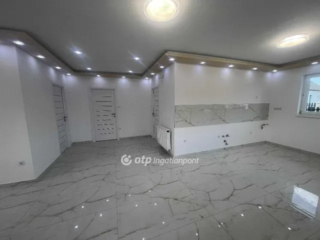 Eladó ház Tápiószele 75 nm