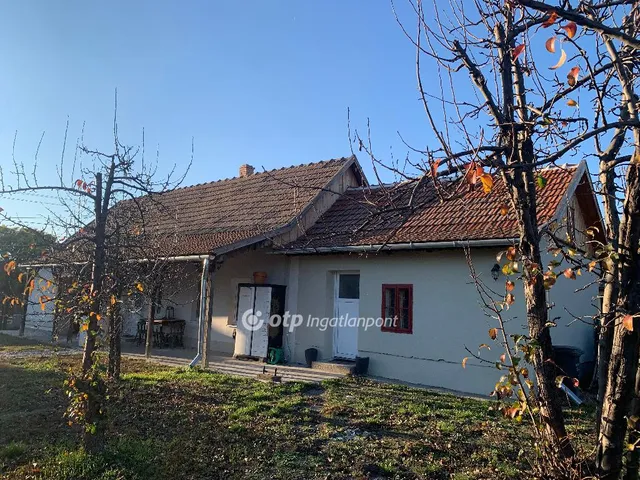 Eladó ház Újszász 70 nm