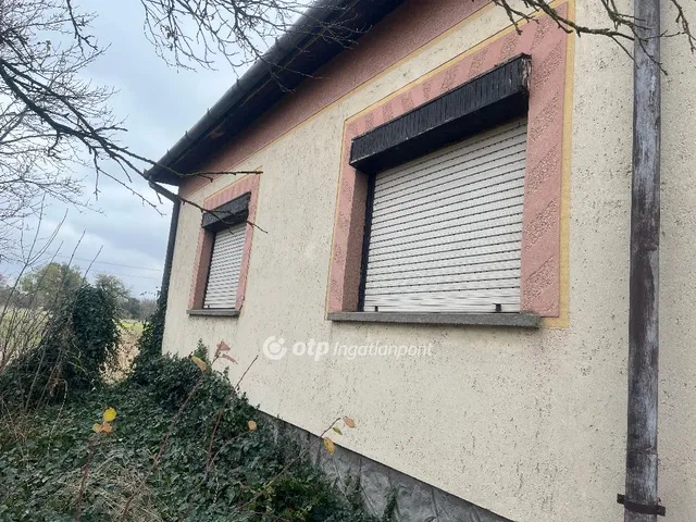 Eladó ház Tiszaföldvár 53 nm