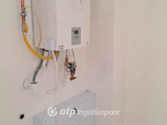 Eladó lakás Szolnok 76 nm