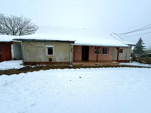 Eladó ház Tápiószőlős 67 nm