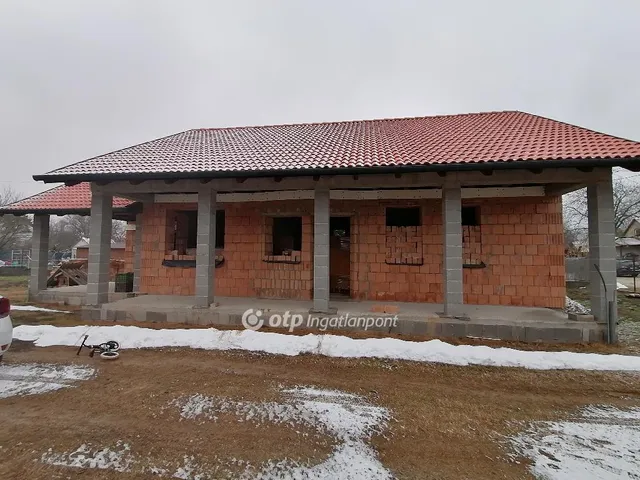Eladó ház Cegléd 81 nm