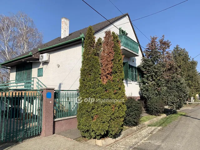 Eladó ház Szolnok 200 nm