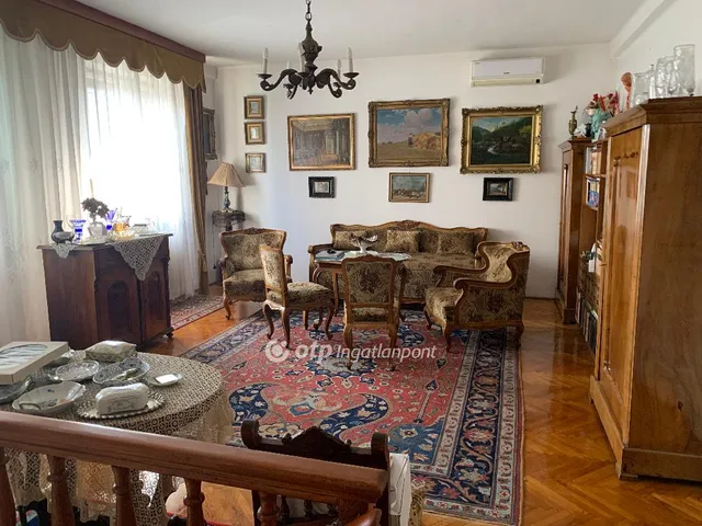 Eladó ház Szolnok 200 nm