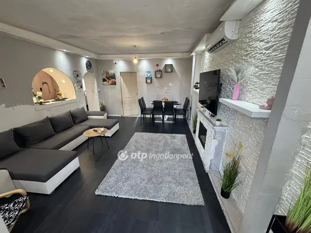 Eladó ház Tápiószentmárton 75 nm