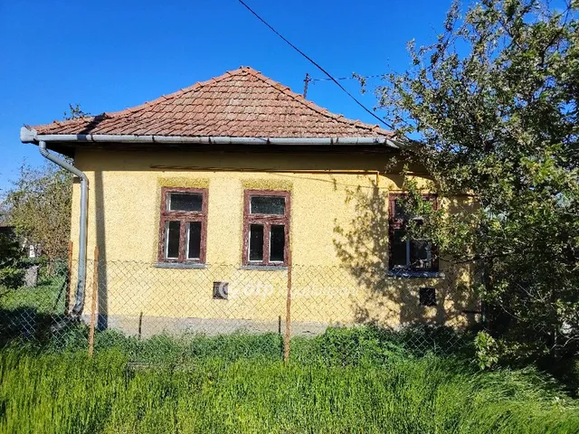 Eladó ház Alattyán 70 nm