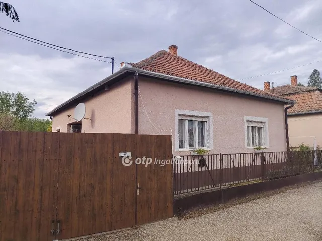 Eladó ház Tószeg 100 nm
