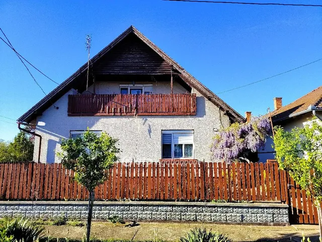 Eladó ház Törökszentmiklós 160 nm