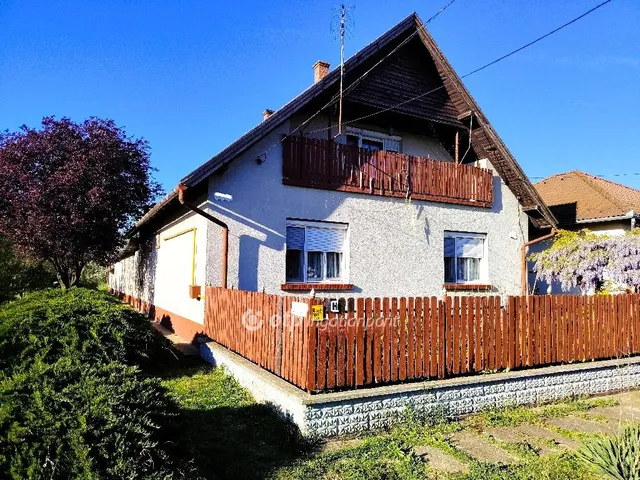 Eladó ház Törökszentmiklós 160 nm