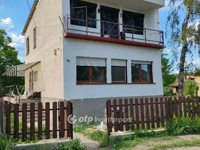Eladó ház Tápiószele 100 nm