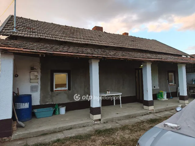 Eladó ház Tiszaörs 64 nm