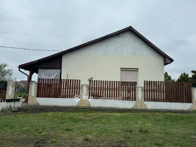 Eladó ház Tápiógyörgye 110 nm