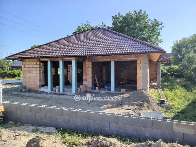 Eladó ház Velence 110 nm