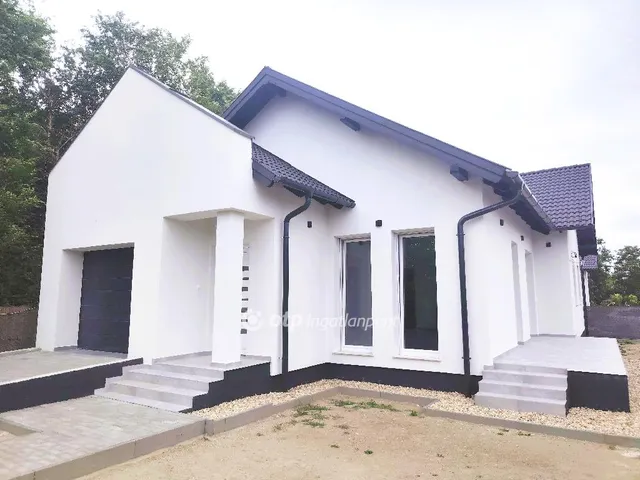 Eladó ház Velence 158 nm