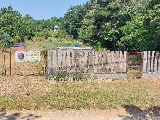 Eladó telek Sukoró 1069 nm