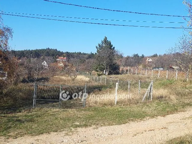 Eladó telek Sukoró 1885 nm