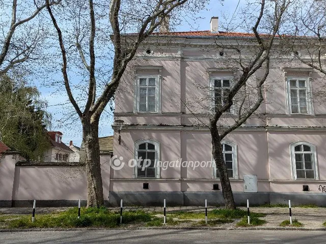 Eladó lakás Székesfehérvár, Belváros 50 nm