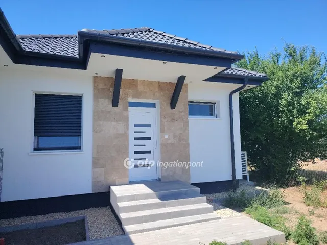 Eladó ház Velence 80 nm