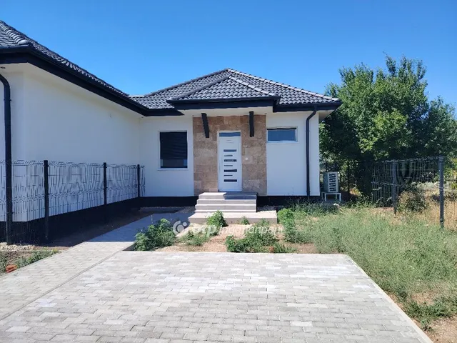 Eladó ház Velence 80 nm
