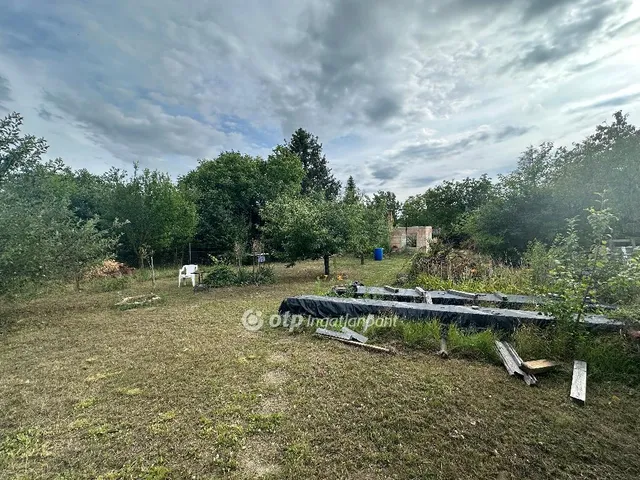 Eladó telek Kulcs, Csendes 725 nm
