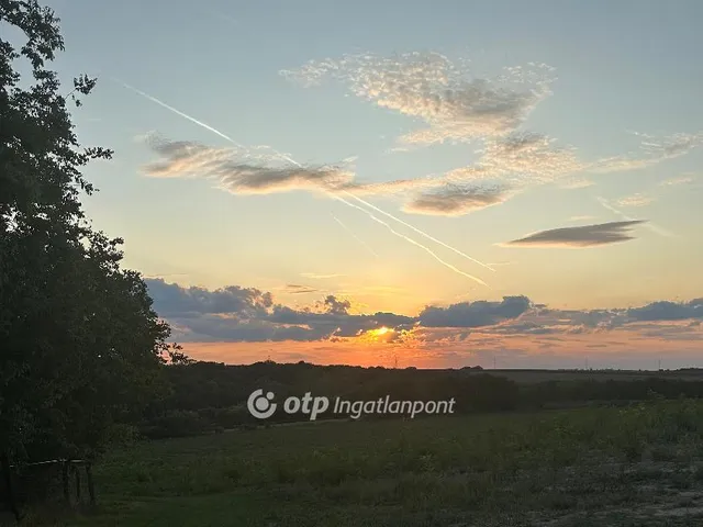 Eladó telek Adony 2485 nm