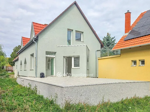 Eladó ház Székesfehérvár 190 nm