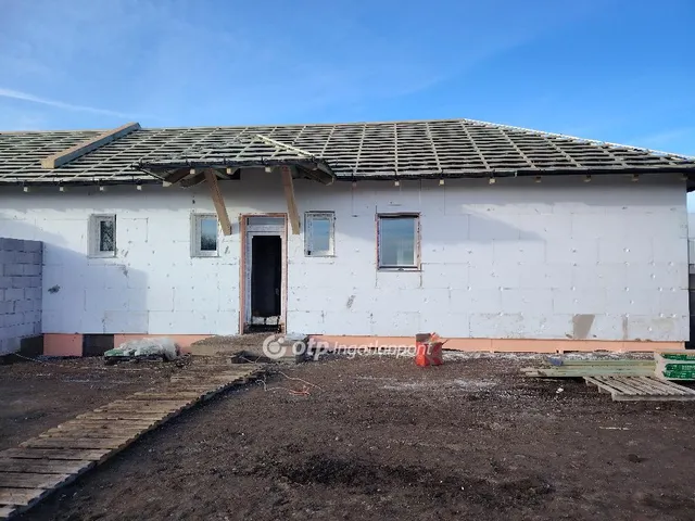 Eladó ház Velence 100 nm