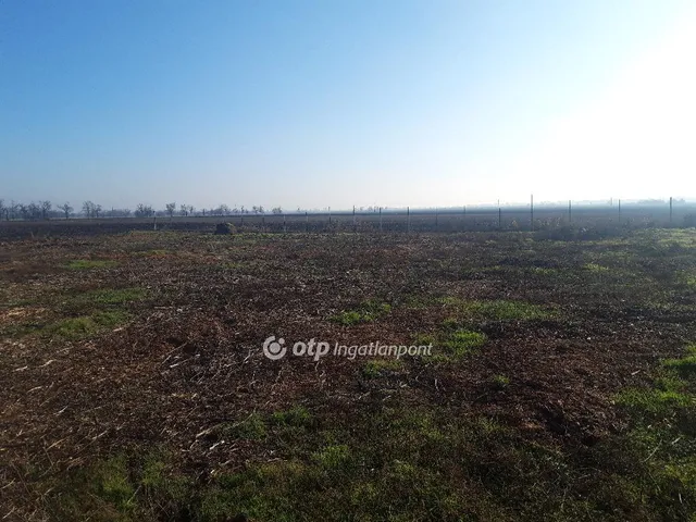 Eladó telek Kápolnásnyék 3473 nm