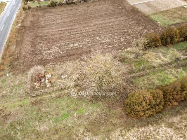 Eladó telek Seregélyes 915 nm