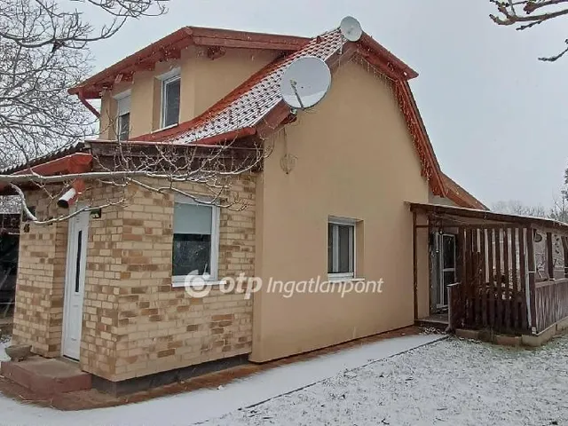 Eladó ház Székesfehérvár 70 nm